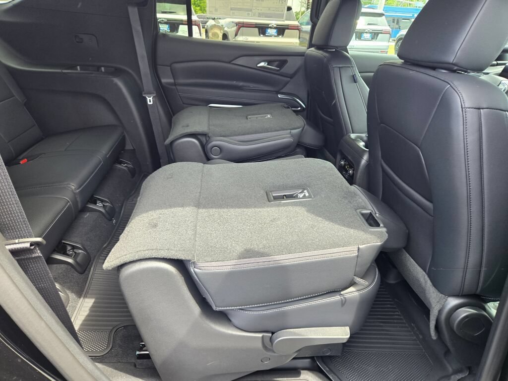 2026 Chevrolet Traverse LT - Photo 7
