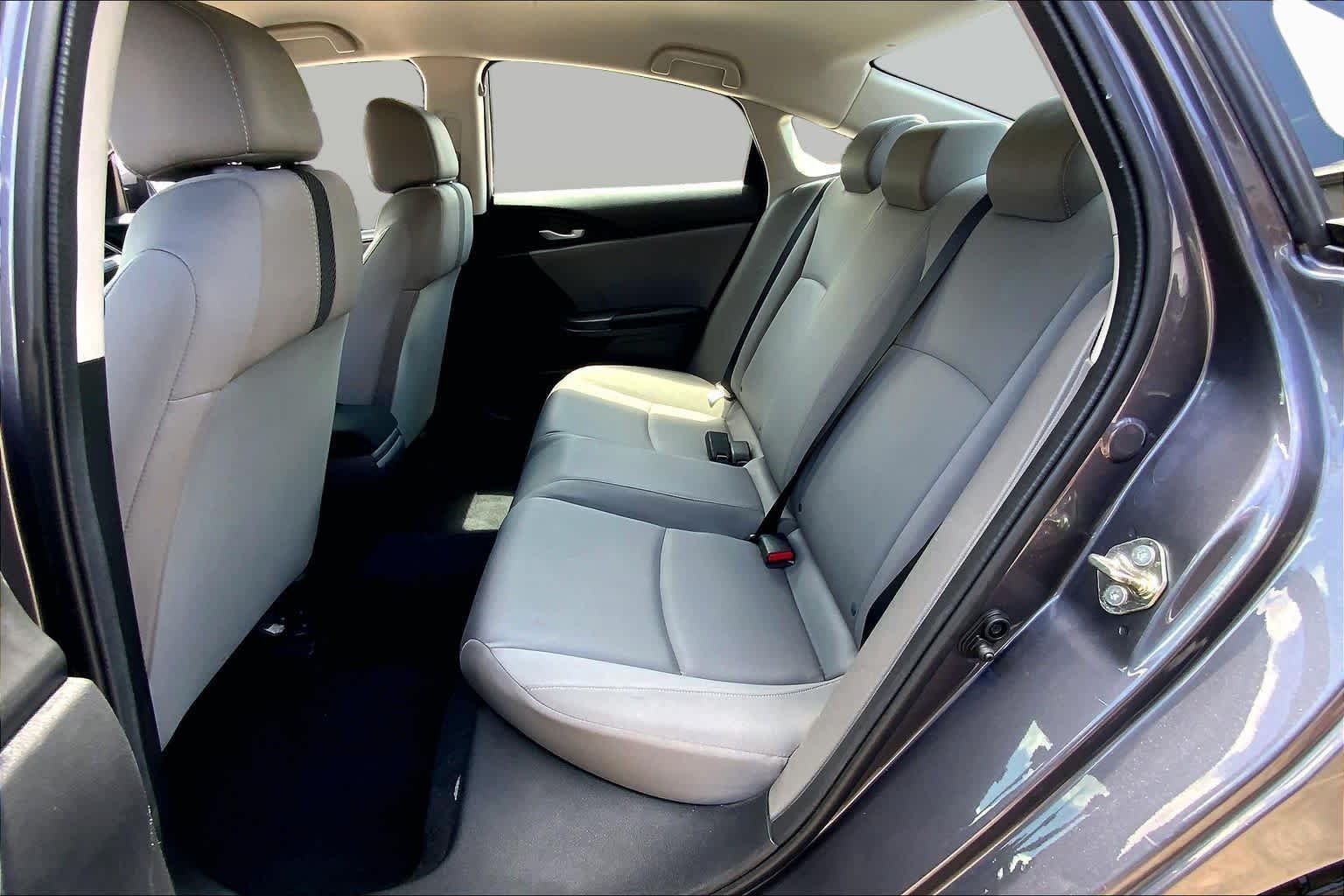 Used 2016 Modern Steel Metallic Honda LX image 20