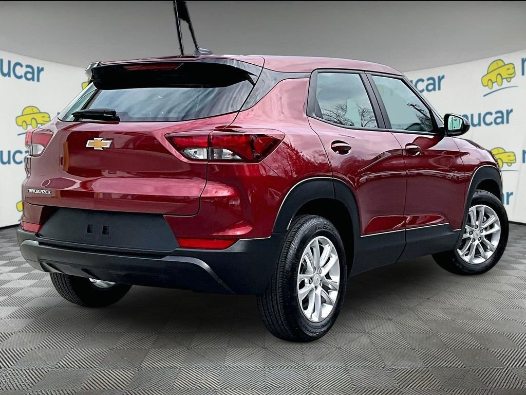 Used 2024 Red Chevrolet LS image 6