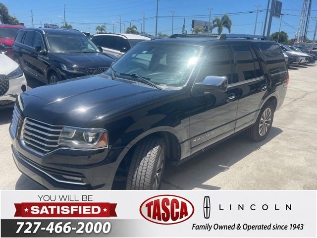 Used 2017 Black Lincoln Select image 1