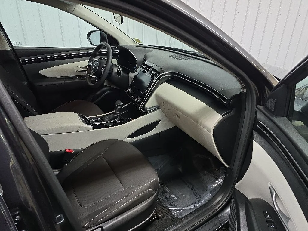 Used 2023 Gray Hyundai SEL image 15