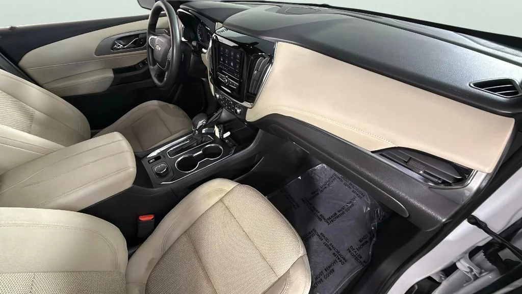 Used 2023 Summit White Chevrolet LS image 34