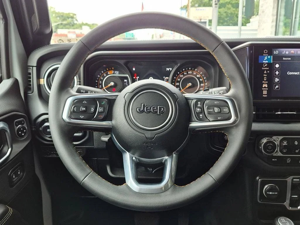 Used 2024 White Jeep Sahara image 14