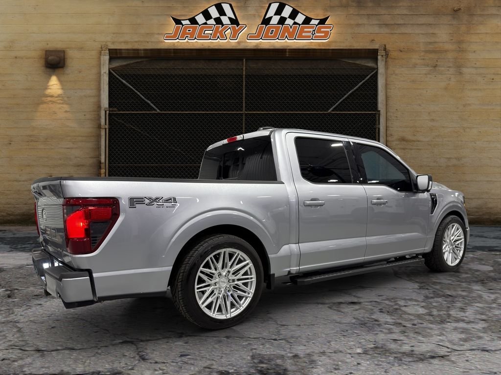 Used 2024 Iconic Silver Metallic Ford XLT image 11