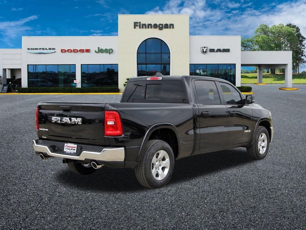 New 2026 Diamond Black Crystal Pearl-Coat Exterior Paint RAM Big Horn/Lone Star image 6