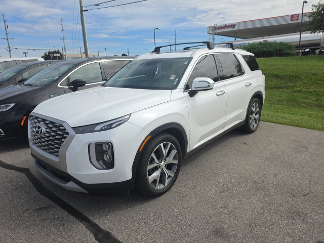 Used 2022 White Hyundai SEL image 2