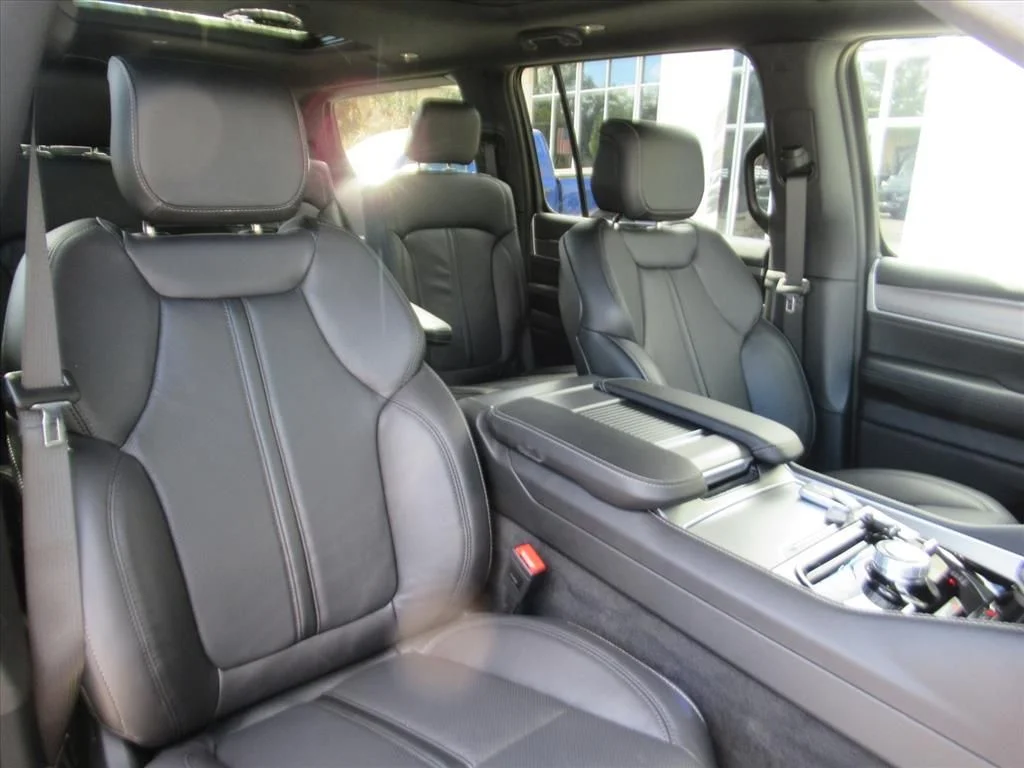 New 2026 Velvet Red Pearl-Coat Exterior Paint Jeep Limited Altitude image 8
