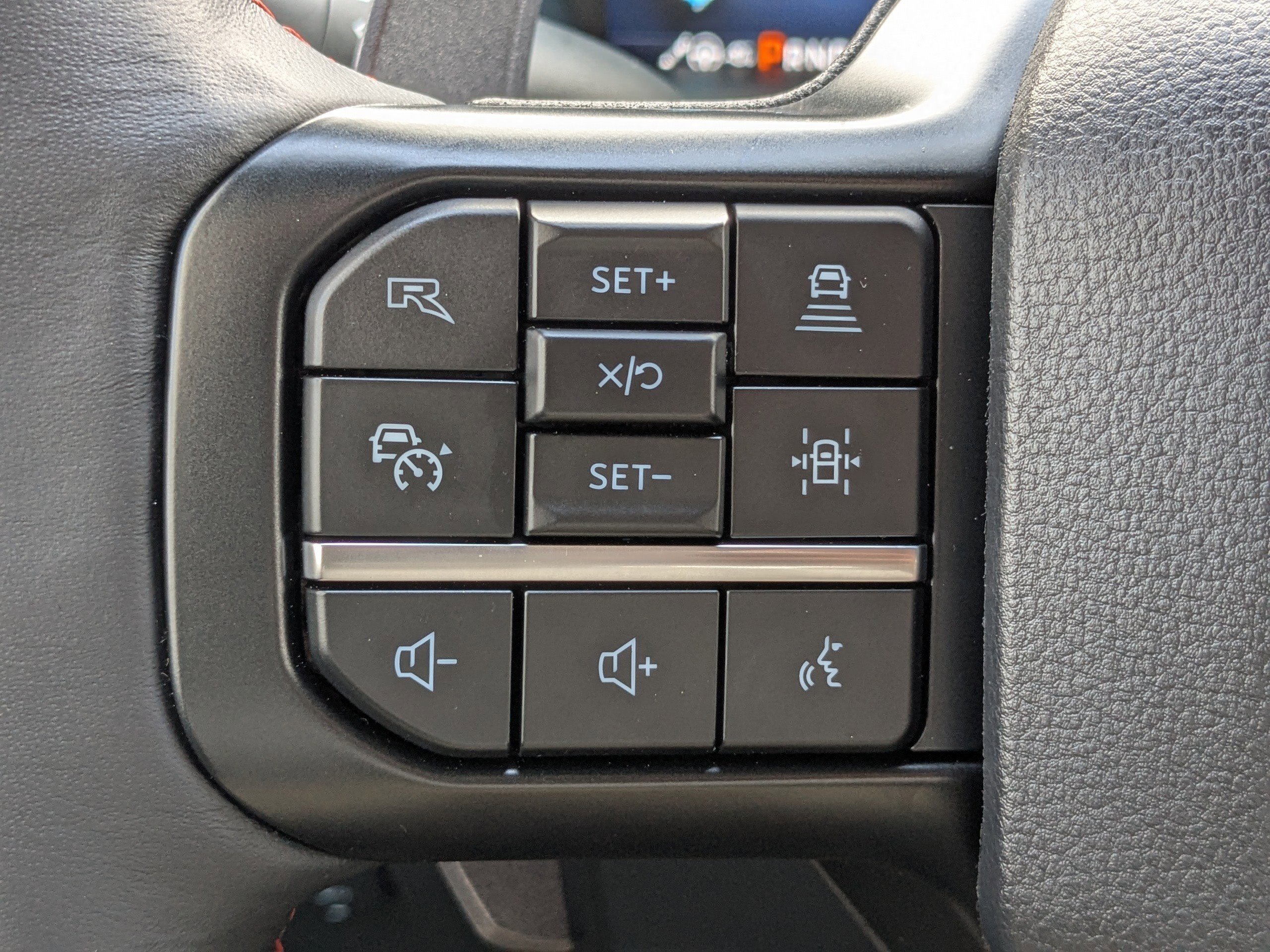 2025 Ford F-150 Raptor - Photo 26