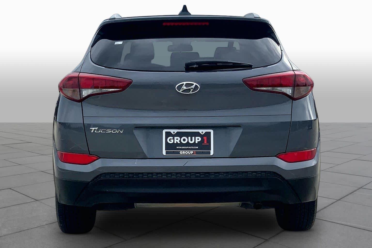 Used 2018 Coliseum Gray Hyundai SEL image 4