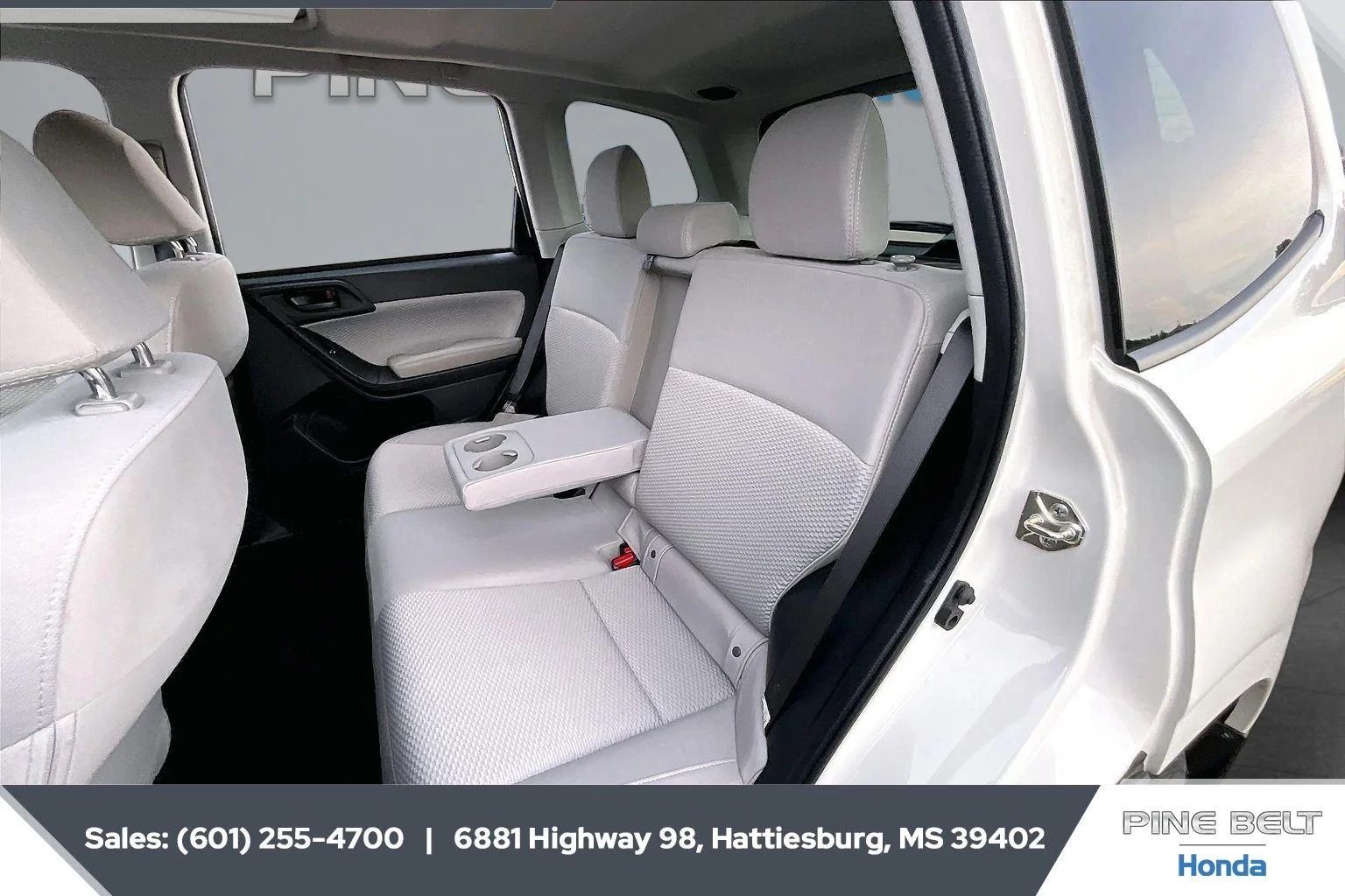 Used 2018 Crystal White Pearl Subaru Premium image 18