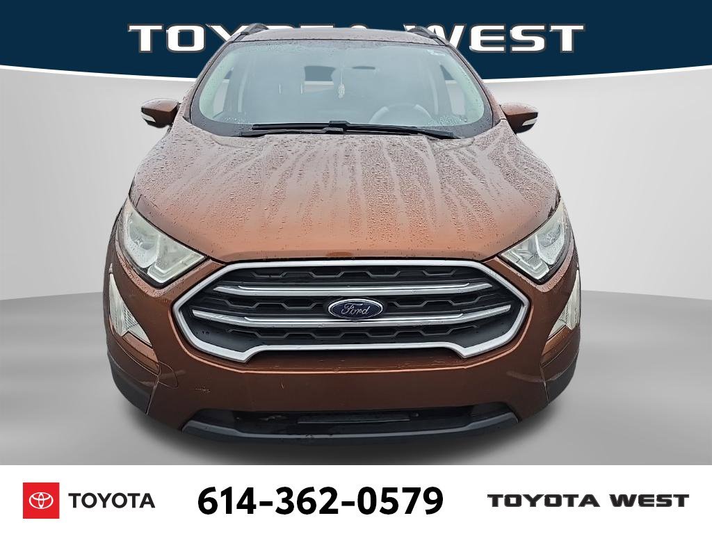 Used 2019  Ford SE image 2