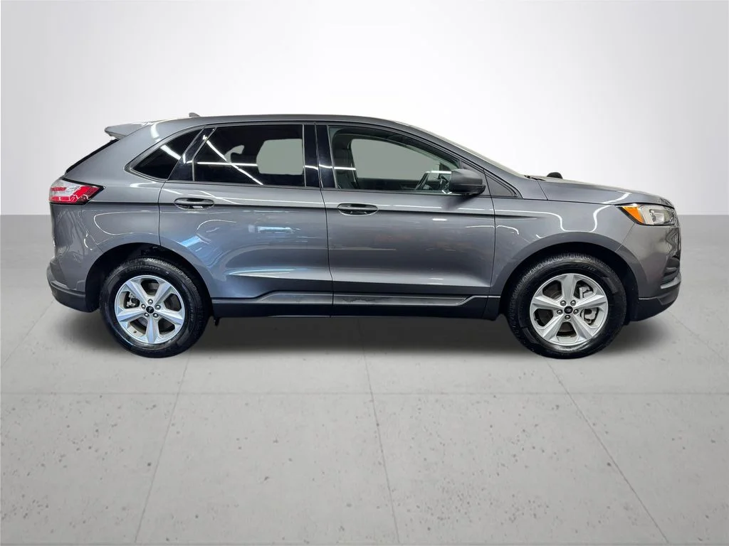 Used 2024 Gray Ford SE image 8