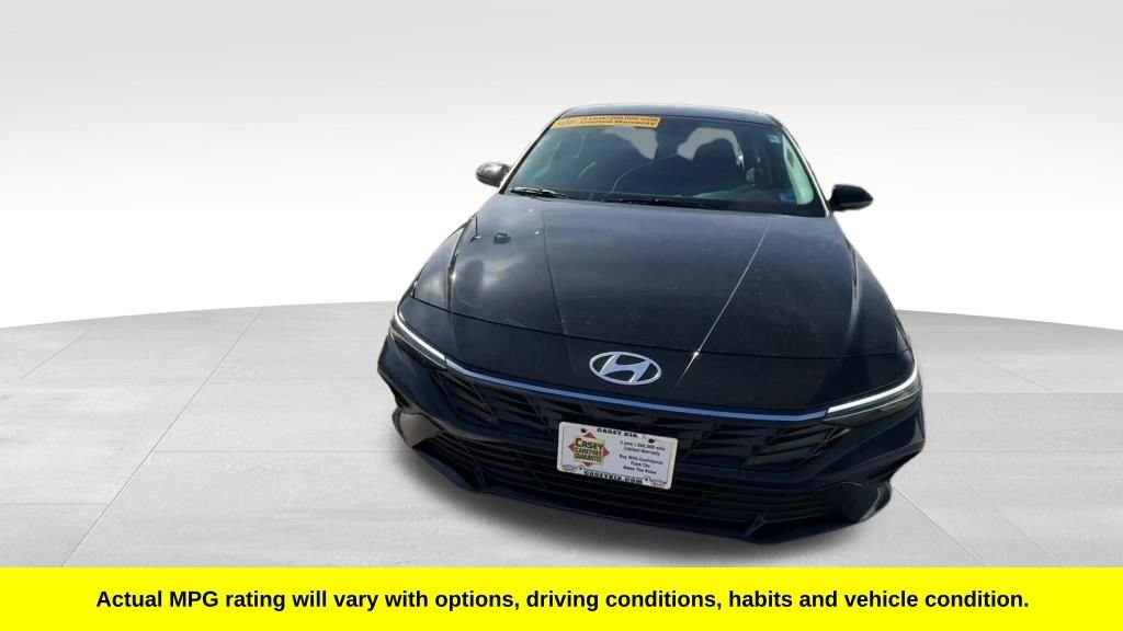 Used 2026 Black Hyundai SE image 9