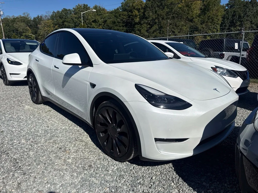 Used 2022 White Tesla Performance image 2