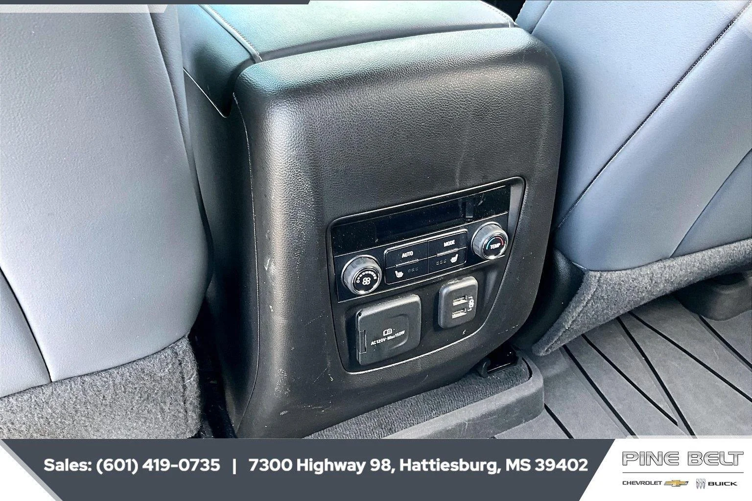 Used 2023 Includes Pitch Dark Night lower exterior accent color.) Buick Premium image 24