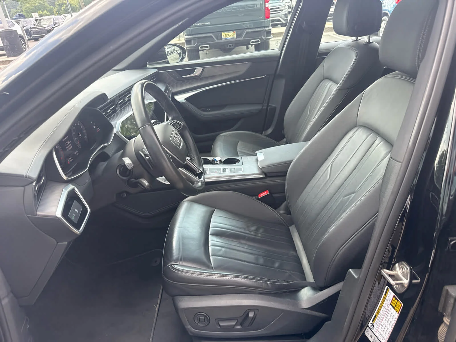 Used 2024 Brilliant Black Audi Premium Plus image 40