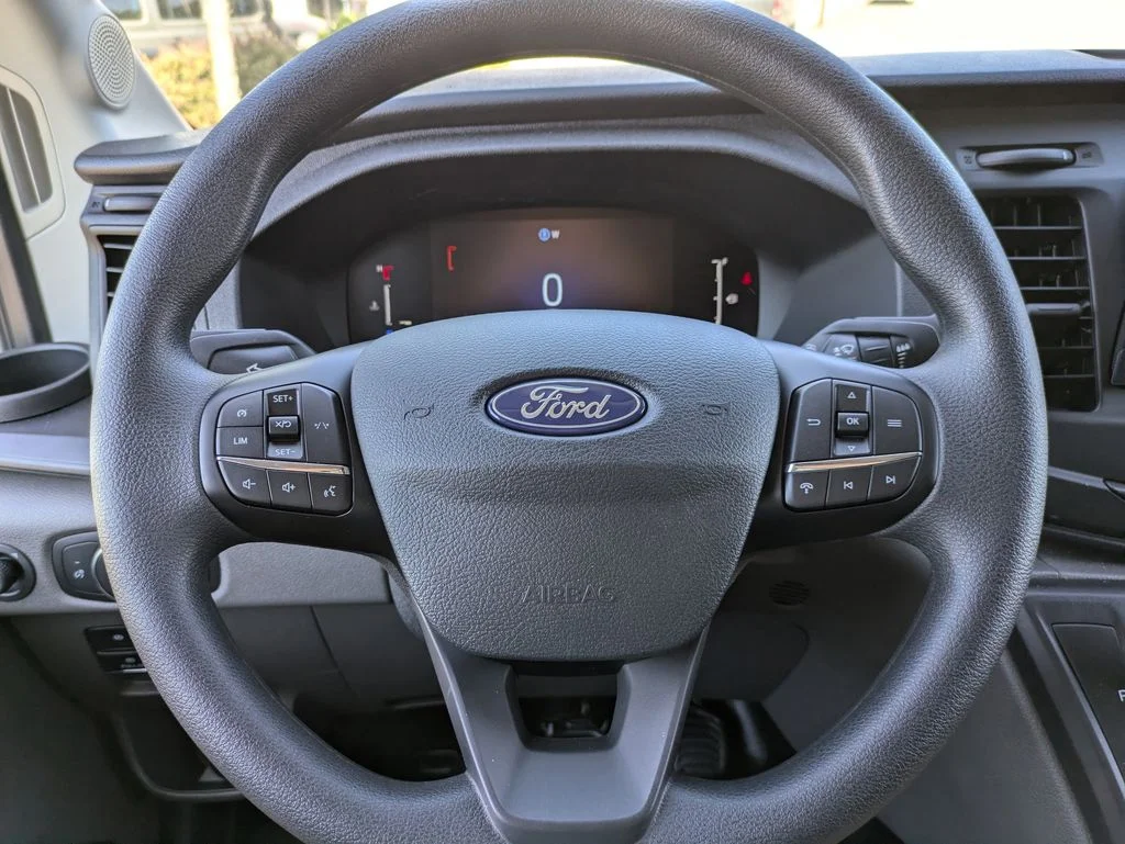 New 2026 Oxford White Ford Base image 25