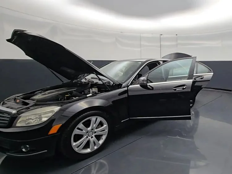 Used 2011 Black Mercedes-Benz C 300 4MATIC® Luxury Sedan 4D image 17
