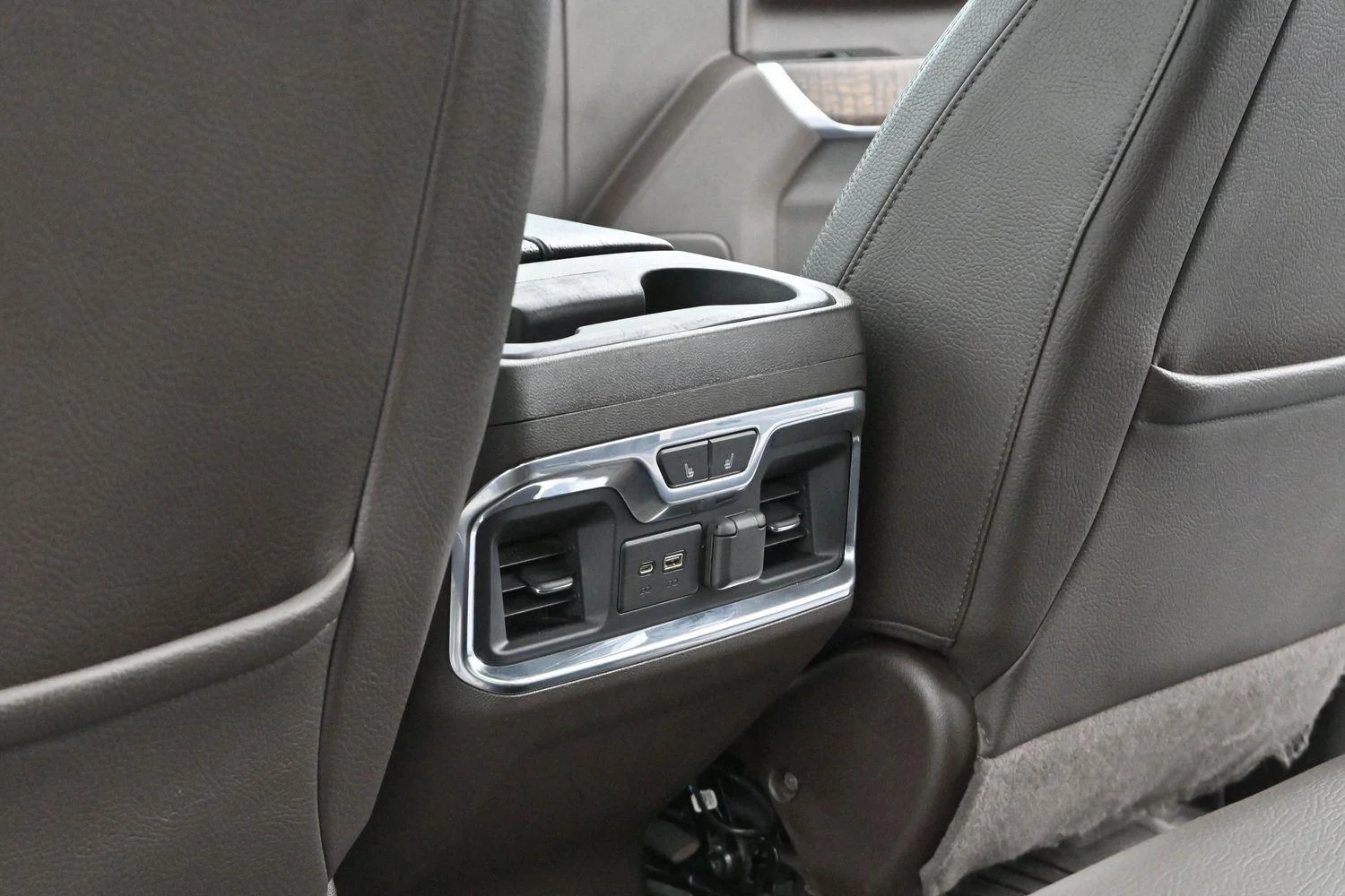 Used 2021 SUMMIT WHITE GMC Denali image 31
