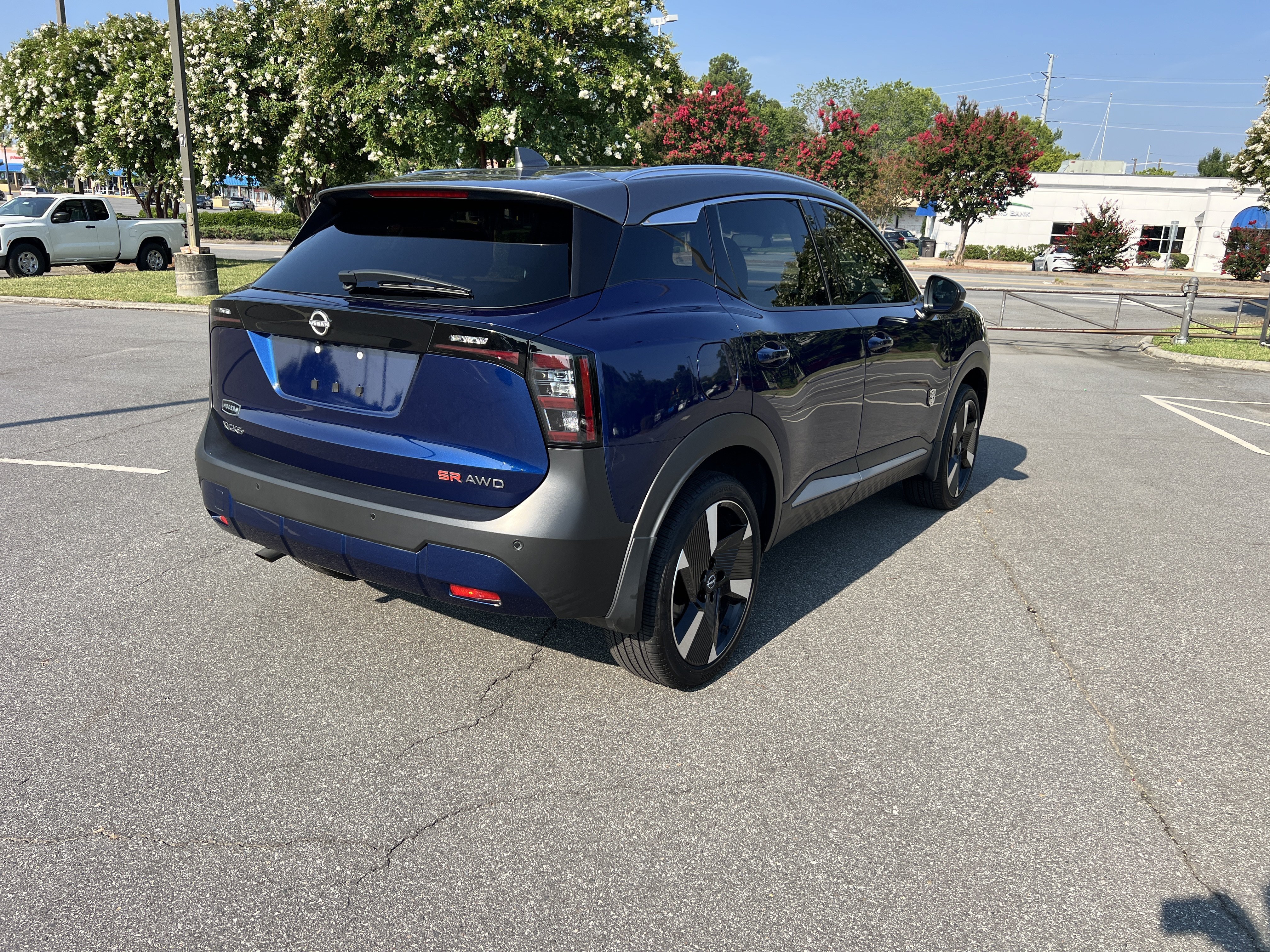 Certified Used 2025 Deep Blue Pearl/Gun Metallic Nissan SR image 5