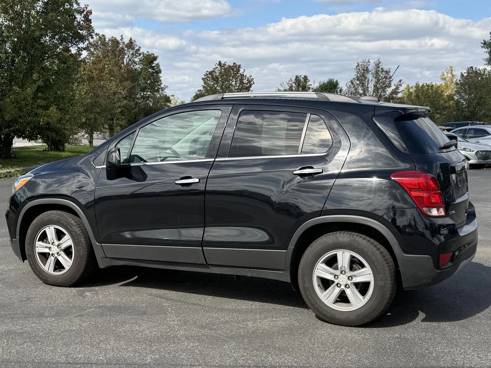 Used 2017 Mosaic Black Metallic Chevrolet LT image 4