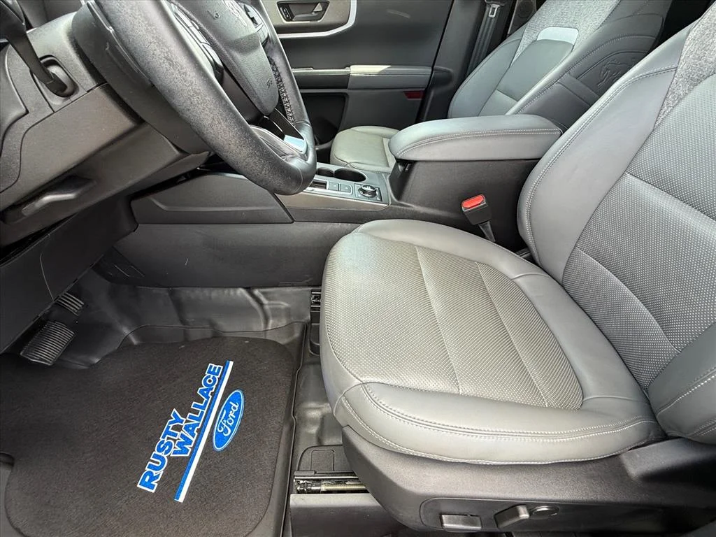 Used 2025 Green Ford Badlands image 13