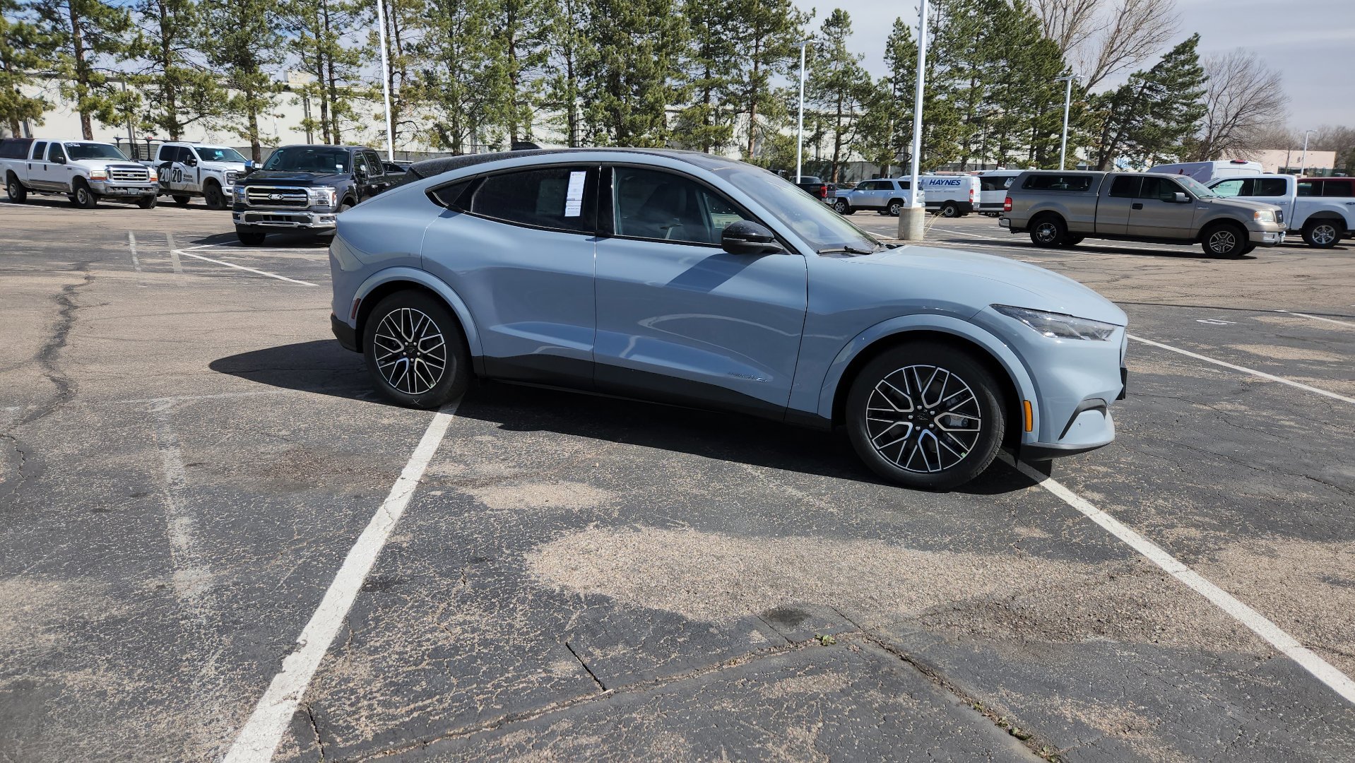 New 2026 Glacier Gray Metallic Tri-coat Ford Premium image 17