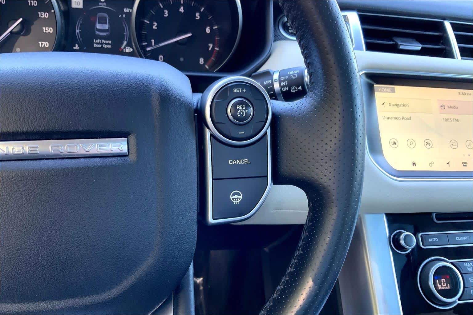 Used 2017 Fuji White Land Rover HSE image 24
