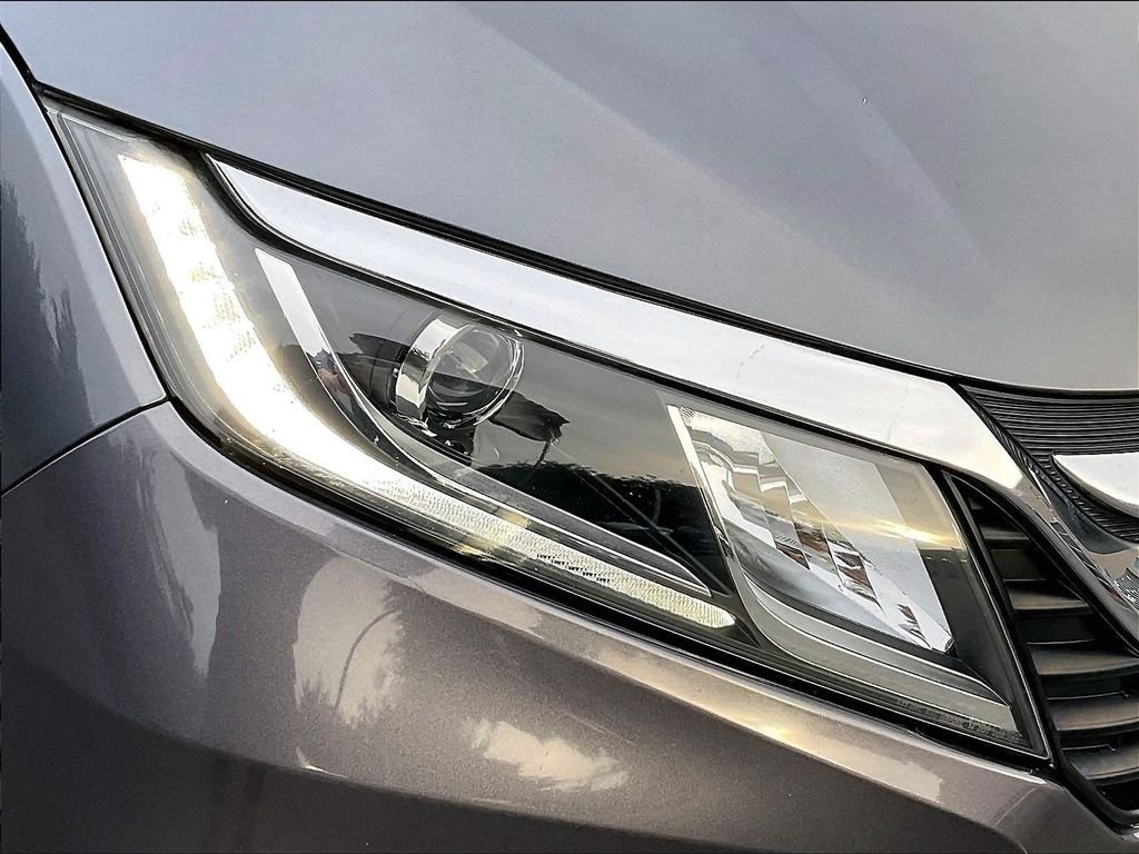 Used 2019 Modern Steel Honda EX-L image 33