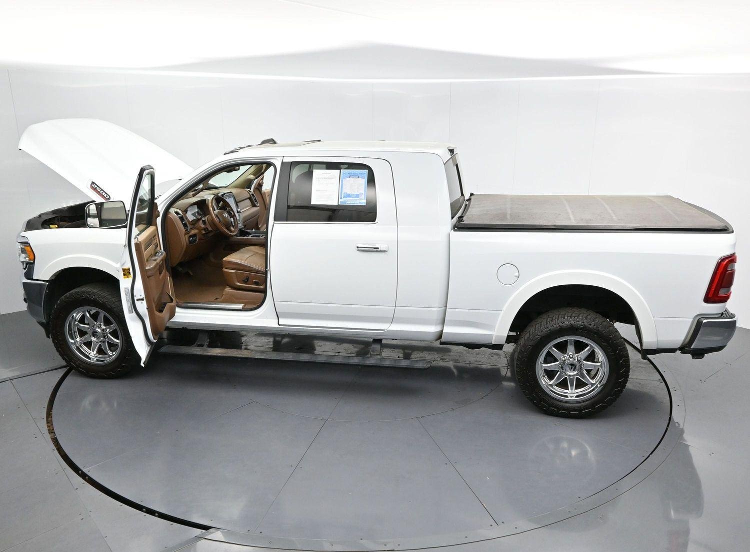 Used 2022 Bright White Clearcoat Ram Longhorn image 44