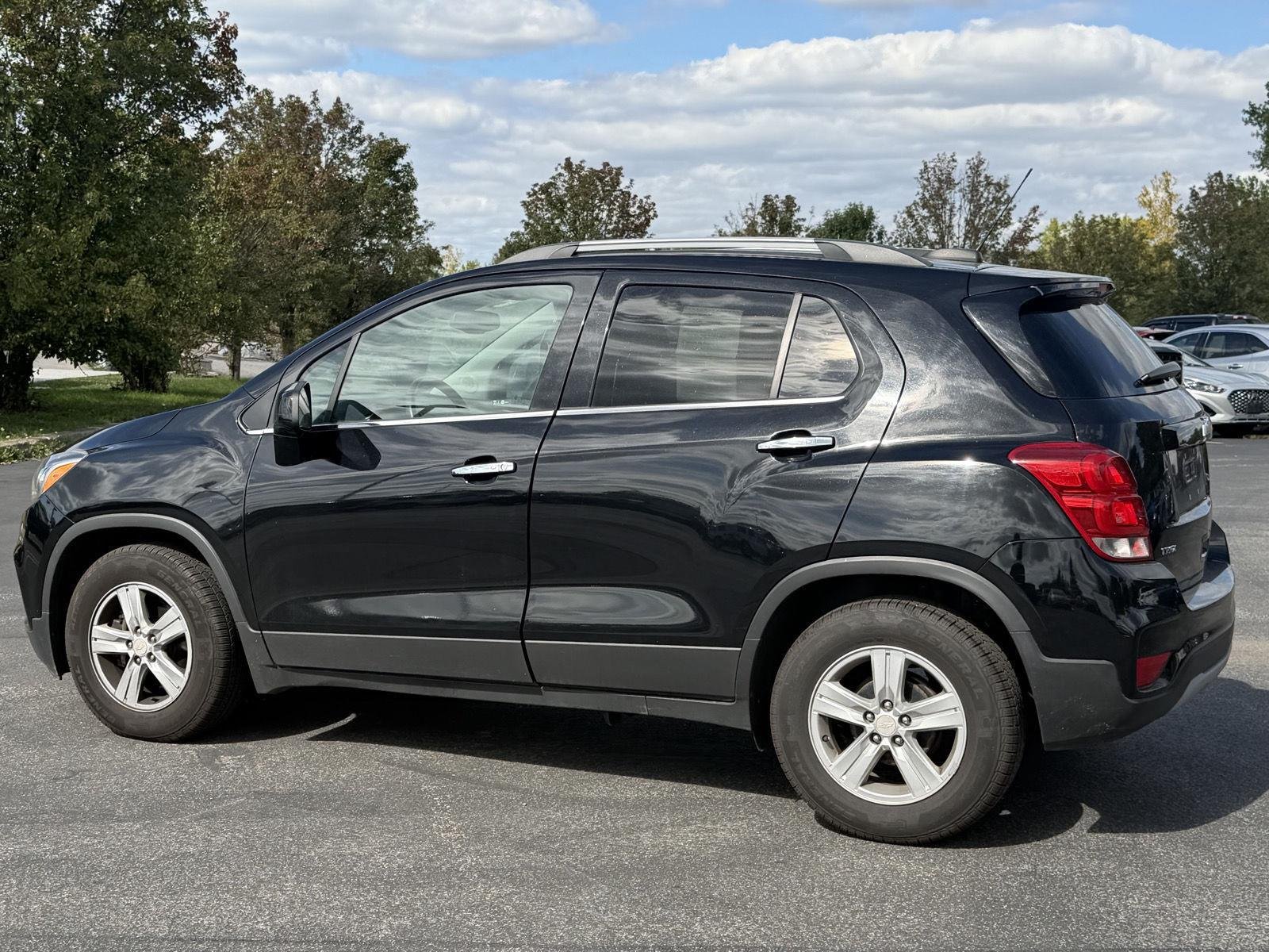 Used 2017 Mosaic Black Metallic Chevrolet LT image 4