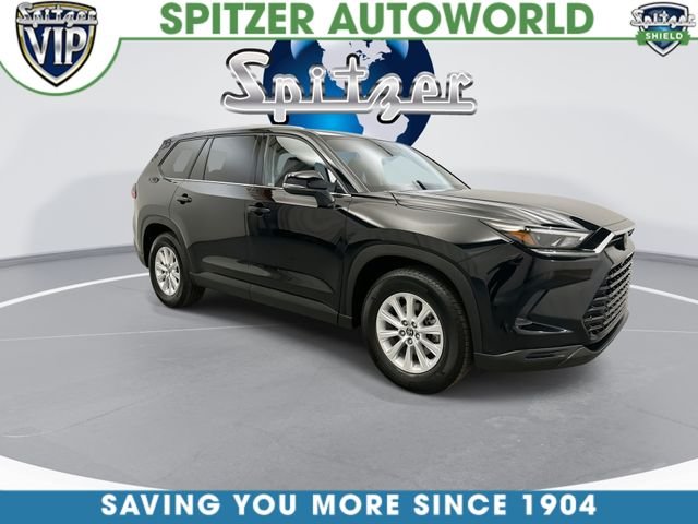 Used 2025 Black Toyota XLE image 3