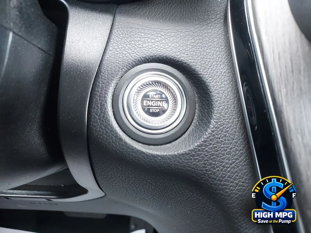 Used 2020 Silver Mercedes-Benz GLC 300 image 15