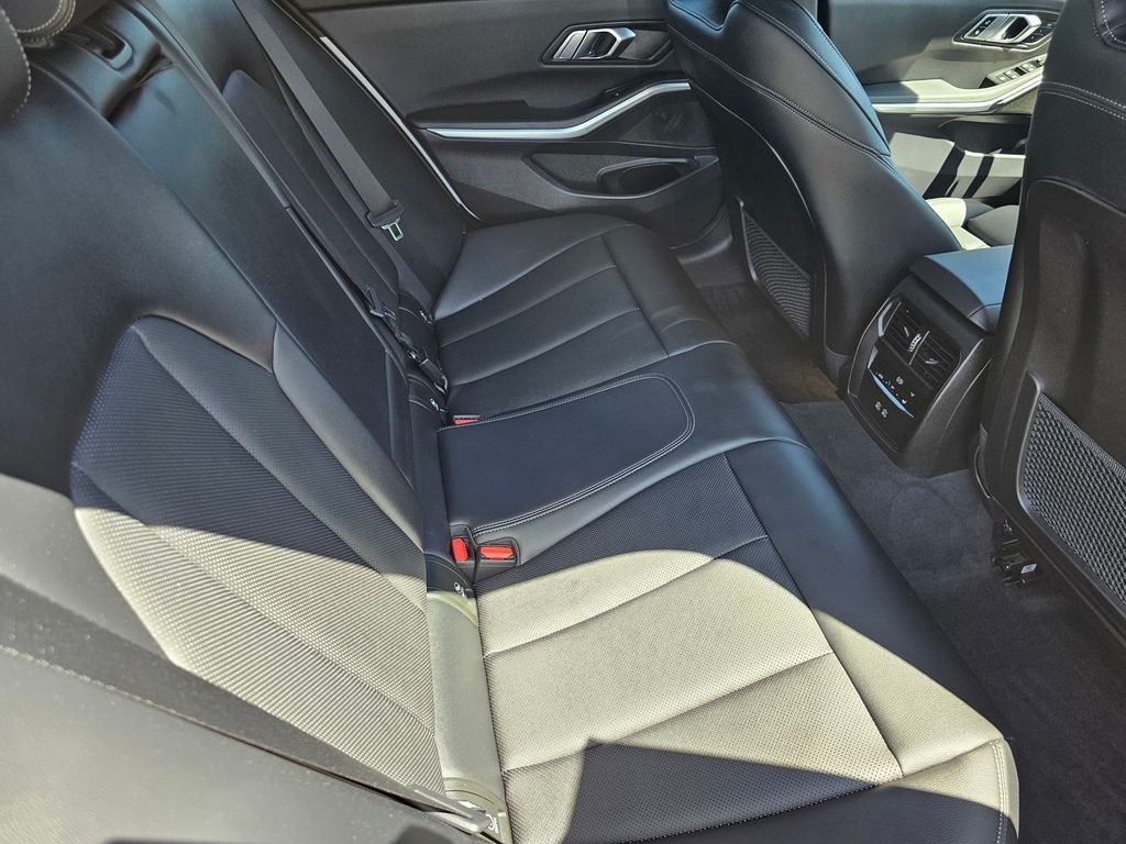 Used 2023 White BMW 330i image 15