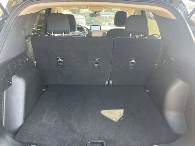Used 2020 Agate Black Metallic Ford SE image 13
