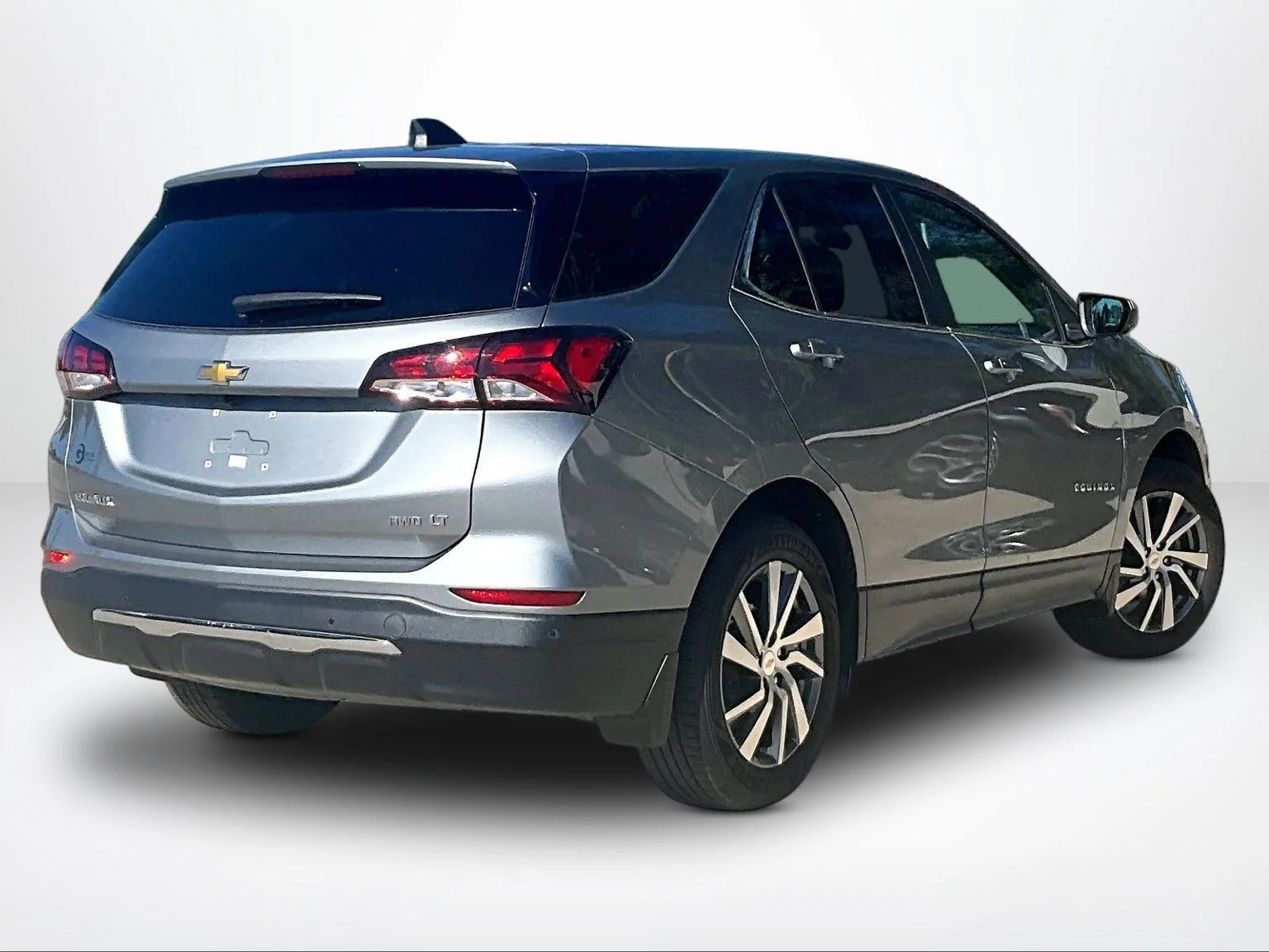 Used 2023 Gray Chevrolet LT image 3