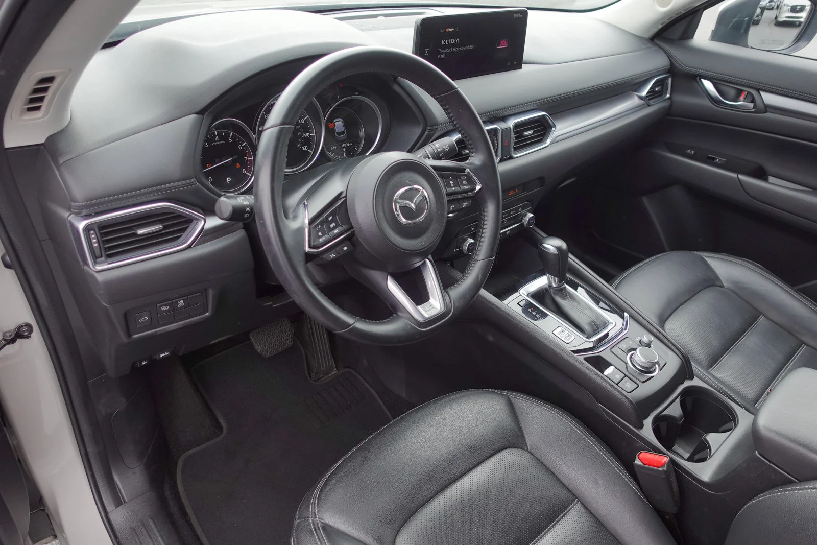 Certified Used 2025 Platinum Quartz Metallic Mazda 2.5 S Preferred Package image 11
