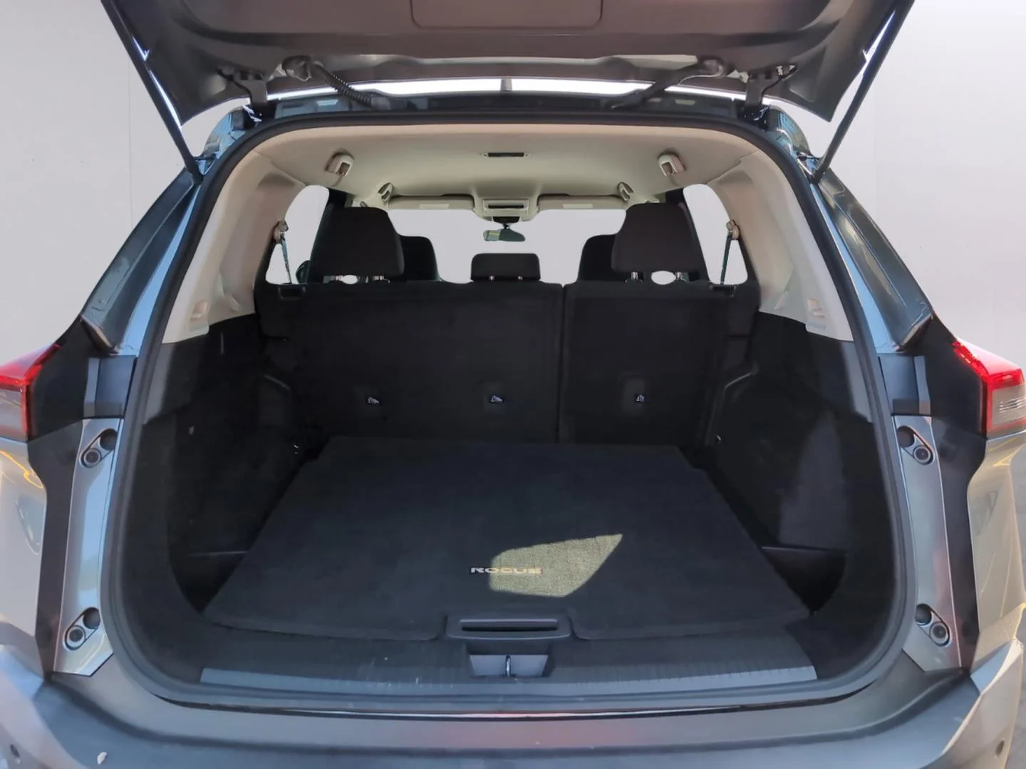Used 2023 Gun Metallic Nissan S image 9