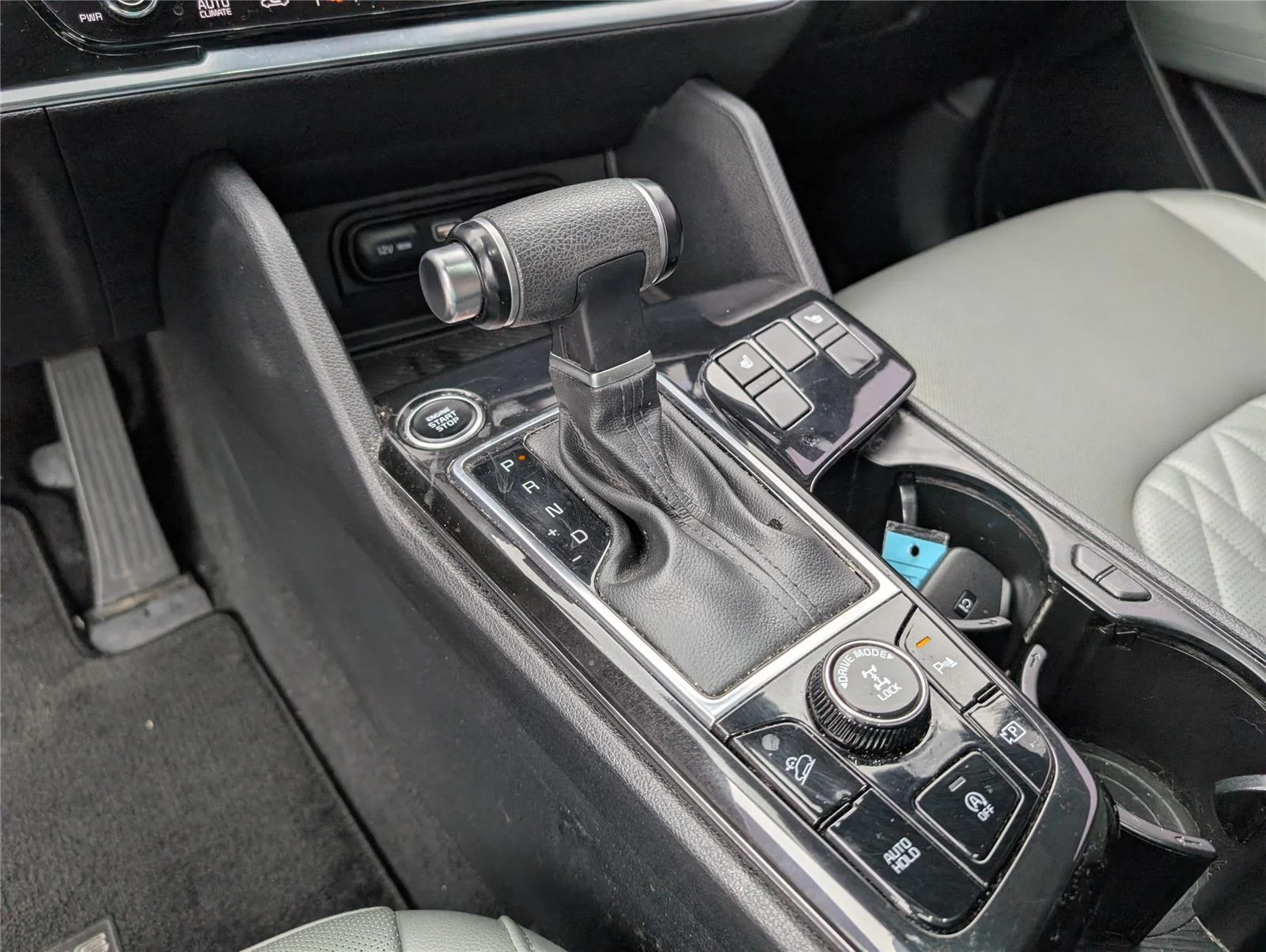 Used 2024 Ebony Black Kia X-Line image 16