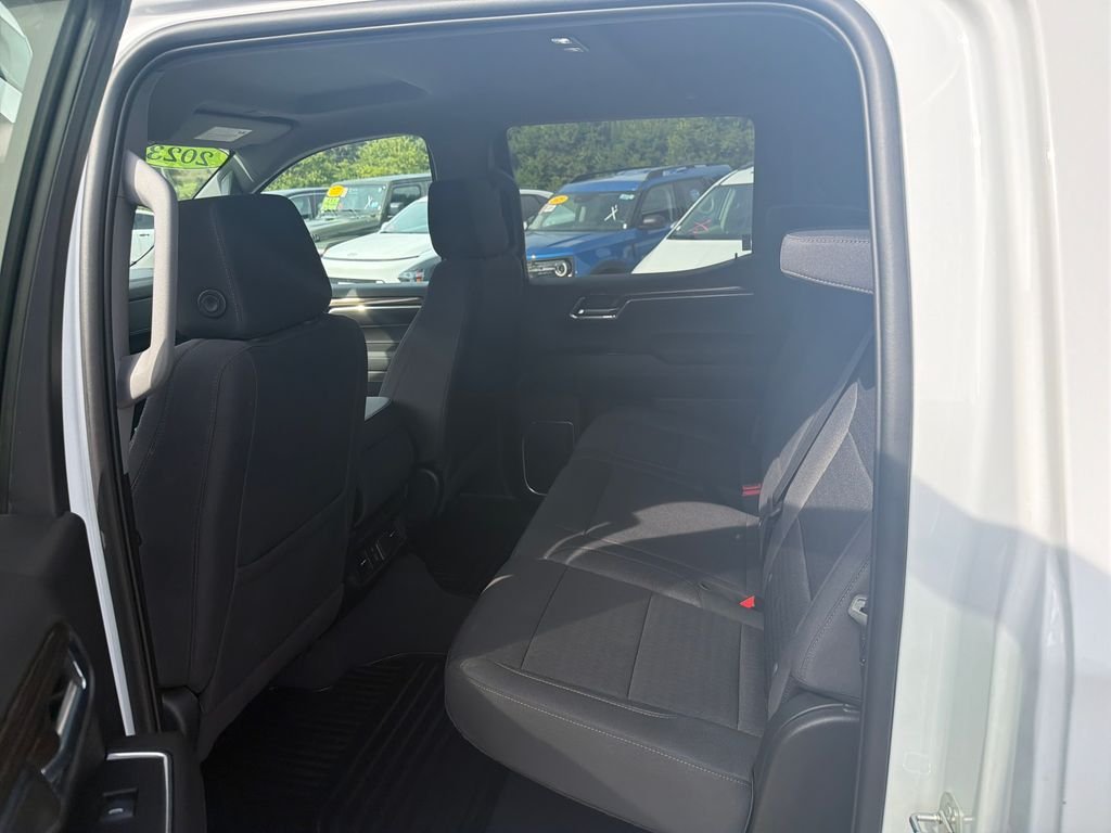 Used 2023 White Chevrolet LT image 14