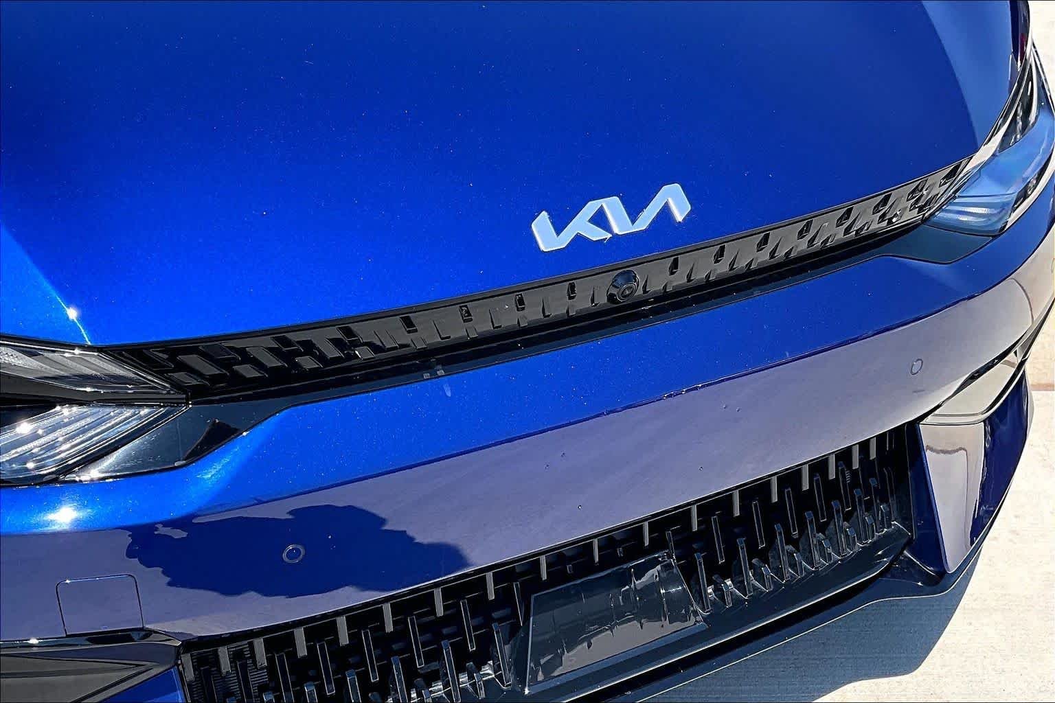 Used 2023 Yacht Blue Kia GT image 28