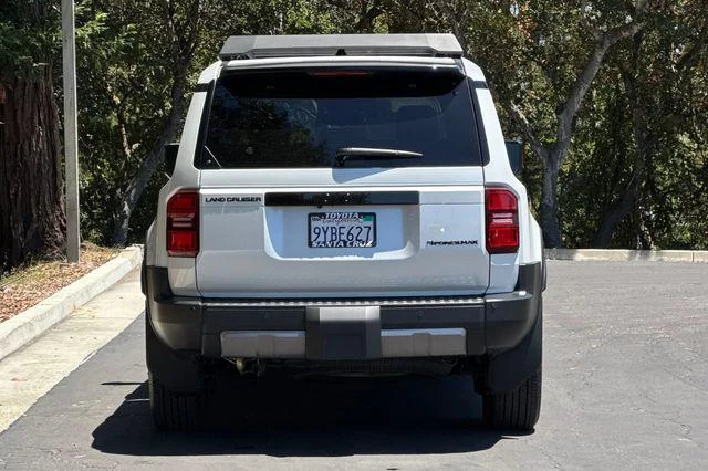 Certified Used 2026 PLATINUM WHITE PEARL MC. Toyota  image 27