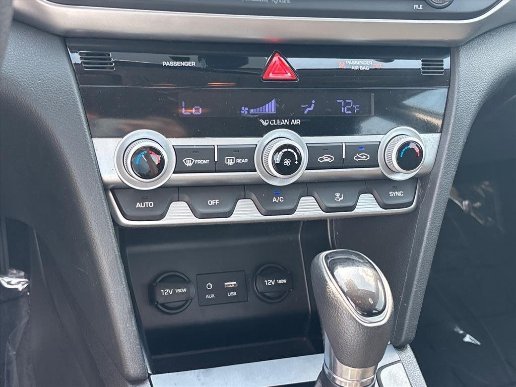 2020 Hyundai Elantra SEL - Photo 14