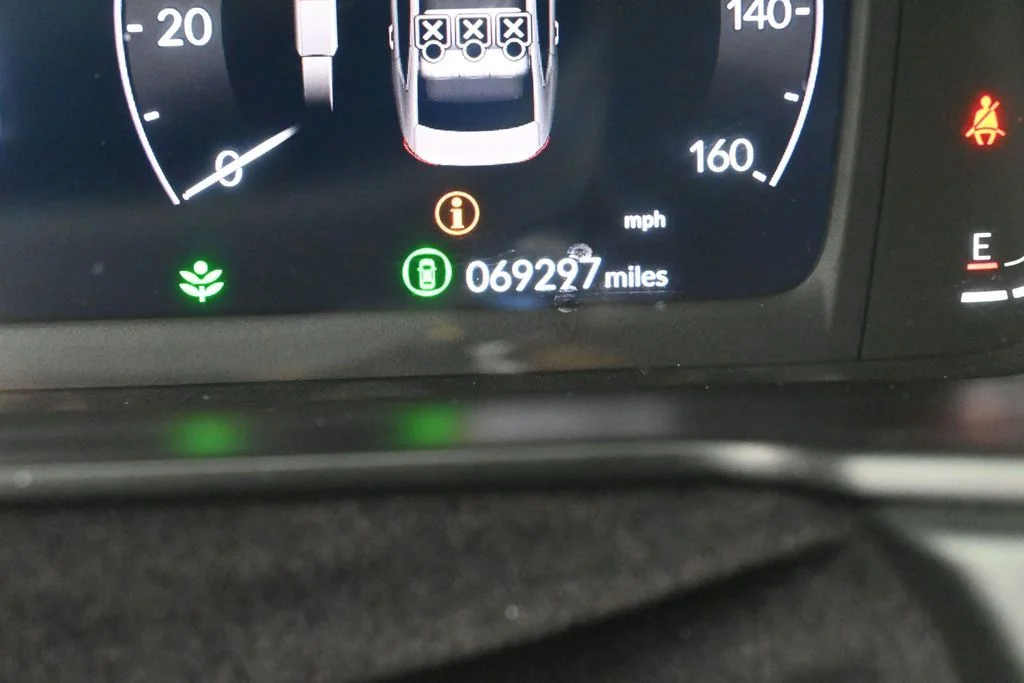 Used 2024 White Honda EX image 29