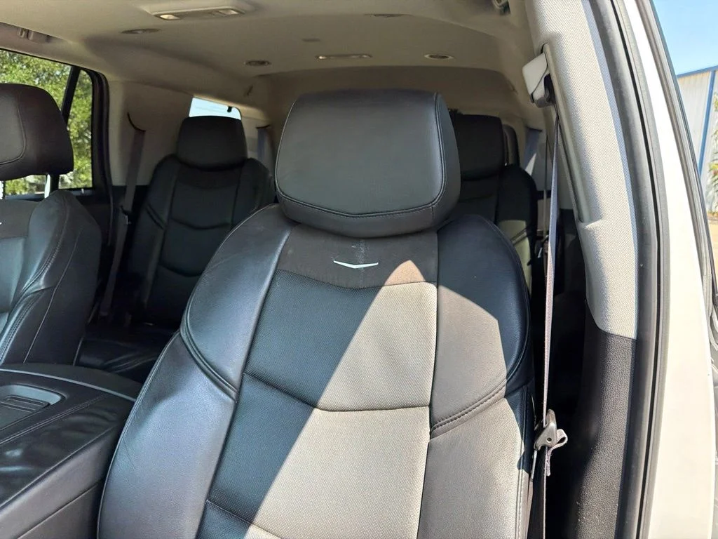 Used 2017 White Cadillac Luxury image 18