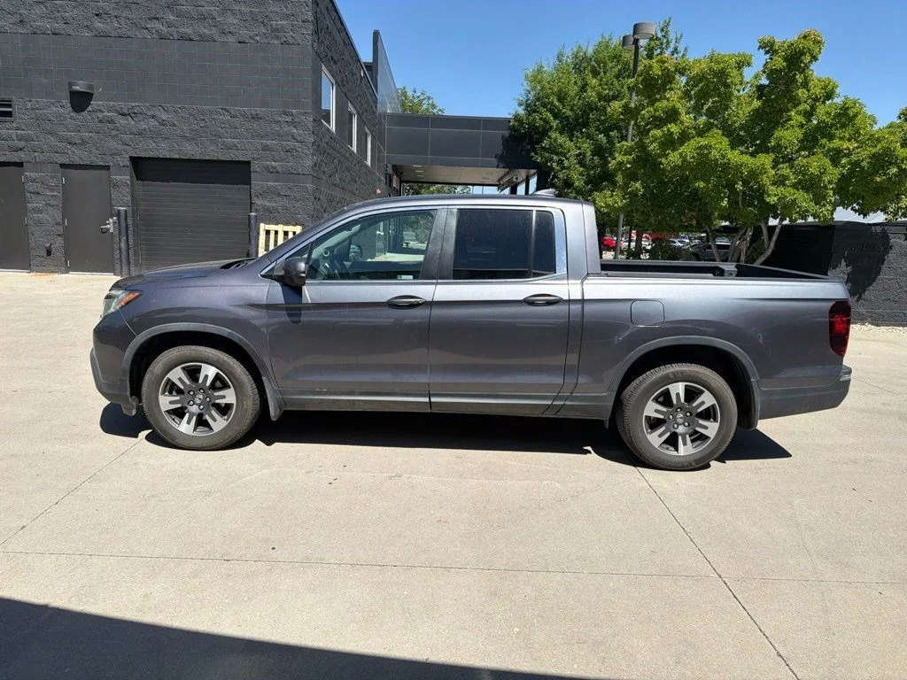 Used 2019 Gray Honda RTL image 2