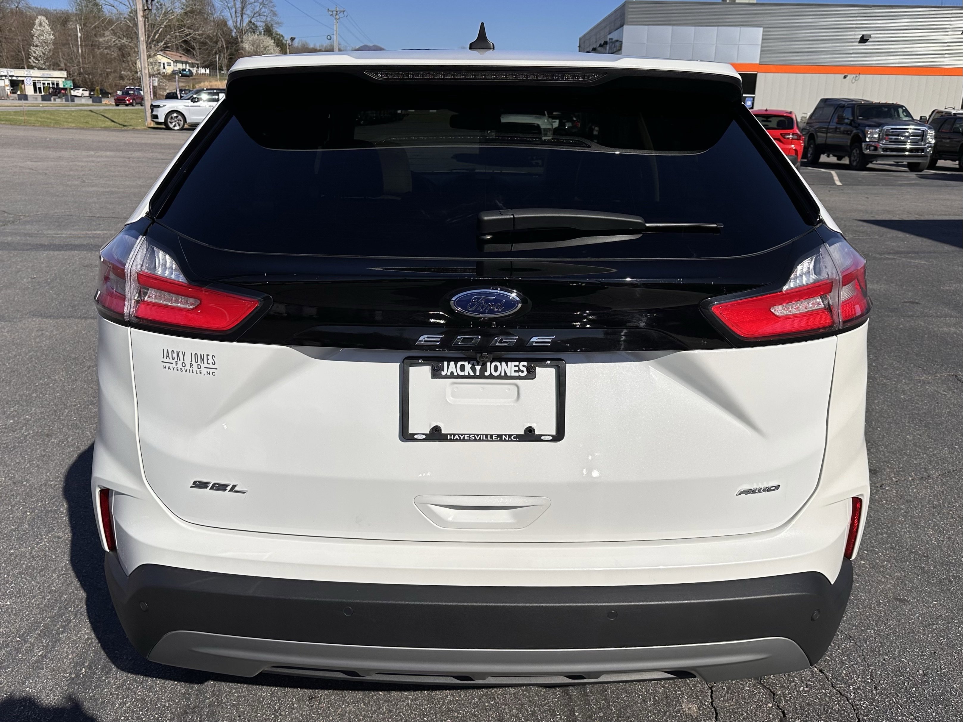 Certified Used 2022 Star White Metallic Tri-Coat Ford SEL image 7