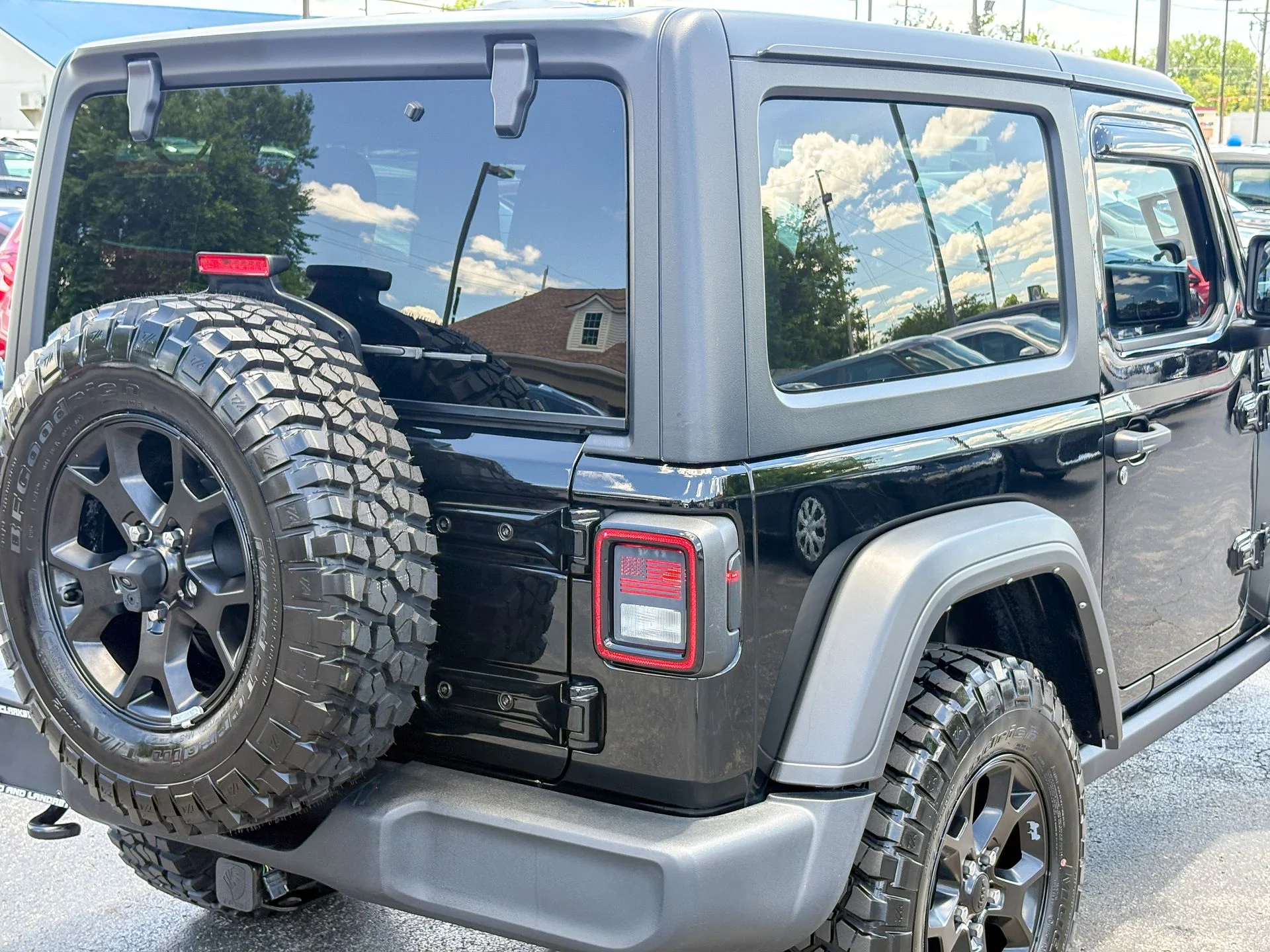Used 2022 Black Jeep  image 19