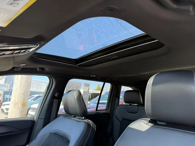 Used 2025 Baltic Gray Metallic Clearcoat Jeep Altitude X image 16