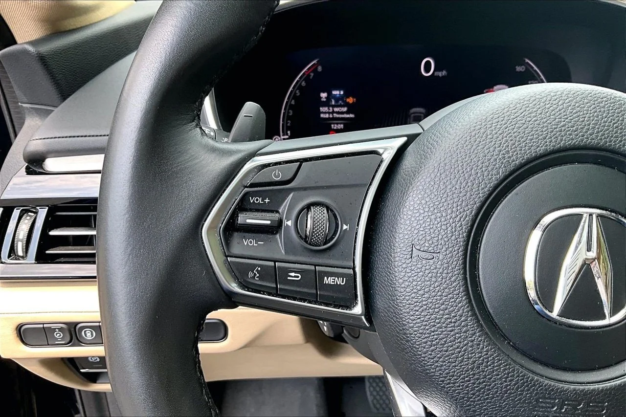 Certified Used 2025  Acura Technology Package image 30